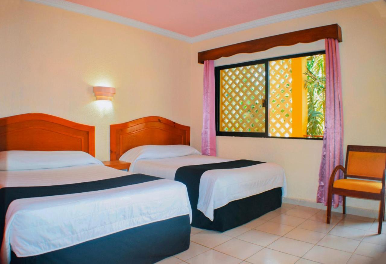 Hotel Hacienda Sanchez Valladolid  Eksteriør billede