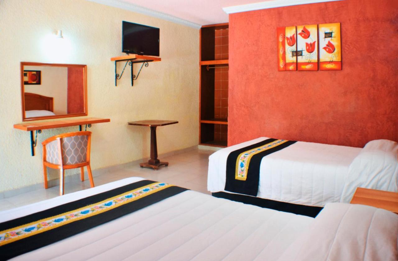 Hotel Hacienda Sanchez Valladolid  Eksteriør billede